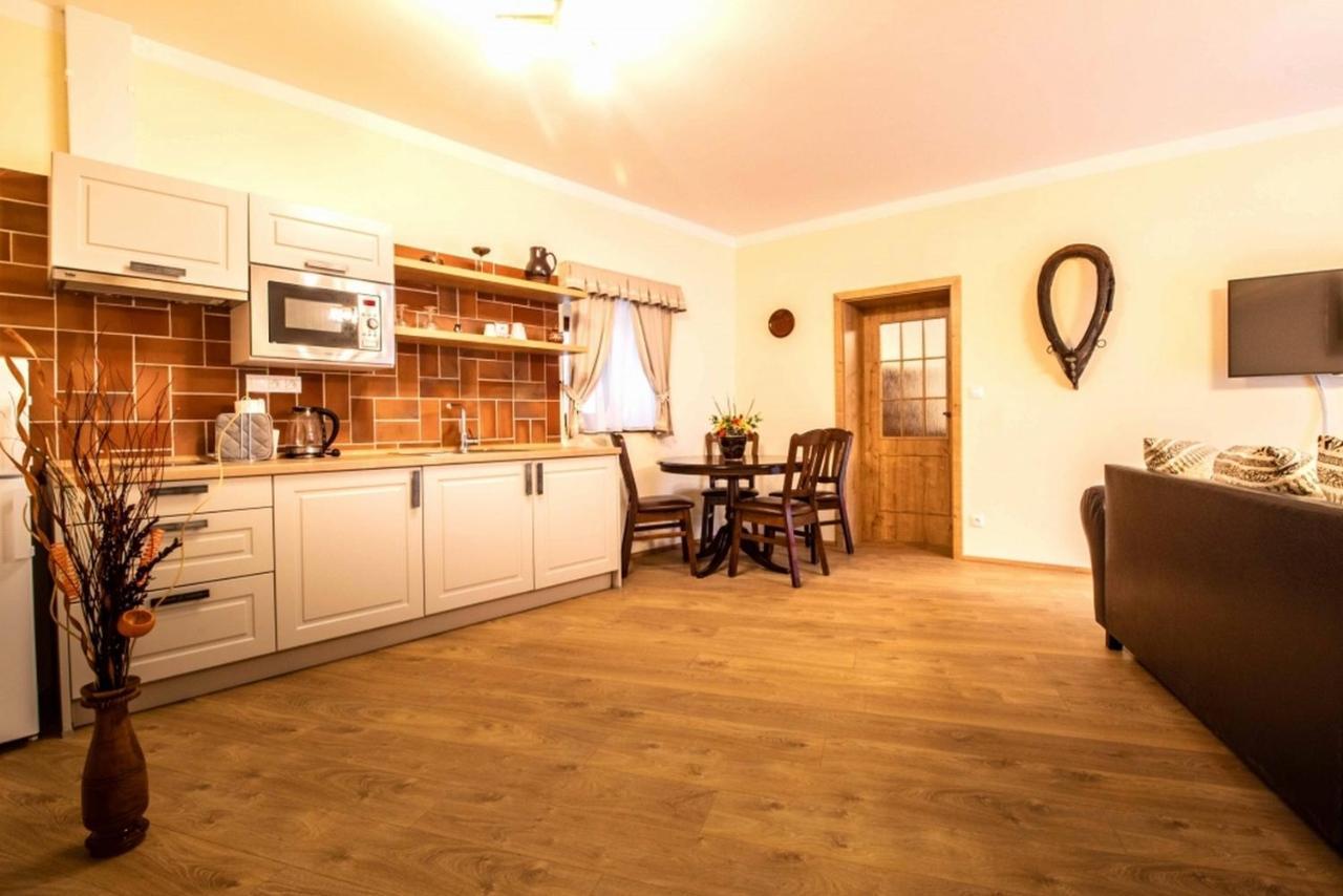 Residence Tvrz Skocice Екстер'єр фото
