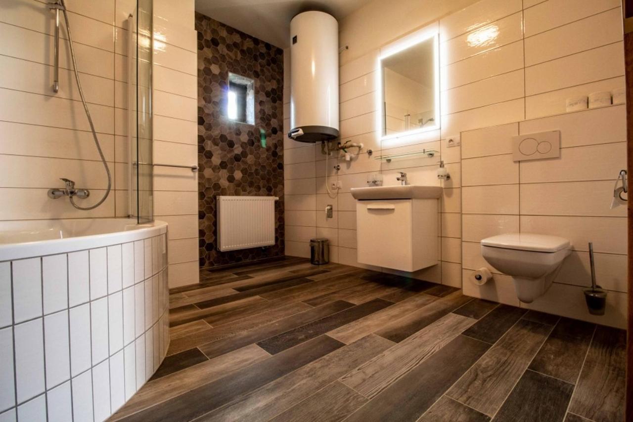 Residence Tvrz Skocice Екстер'єр фото