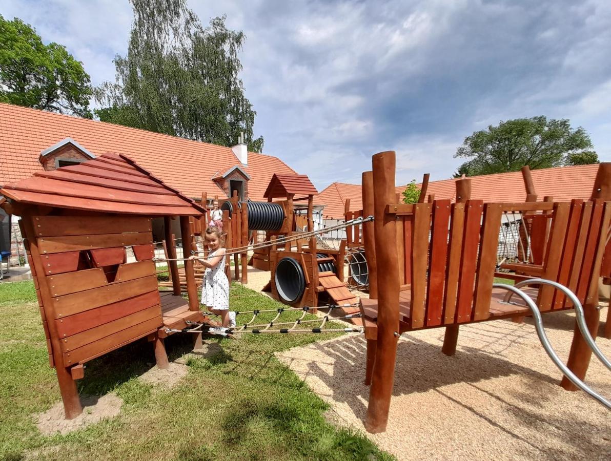 Residence Tvrz Skocice Екстер'єр фото